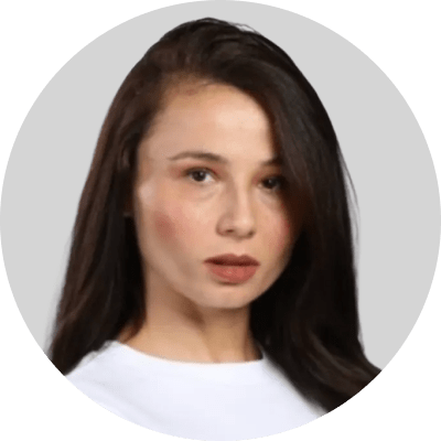 Woman with long dark hair in white top, representing SysAid Service Desk professionalism and user support. - SysAid